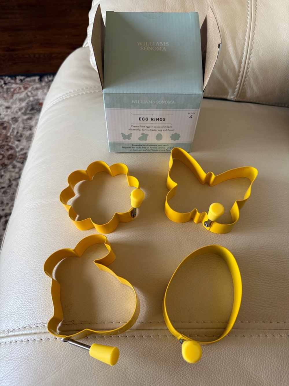 Williams Sonoma Yellow Spring-Shaped Egg Ring Set (4)